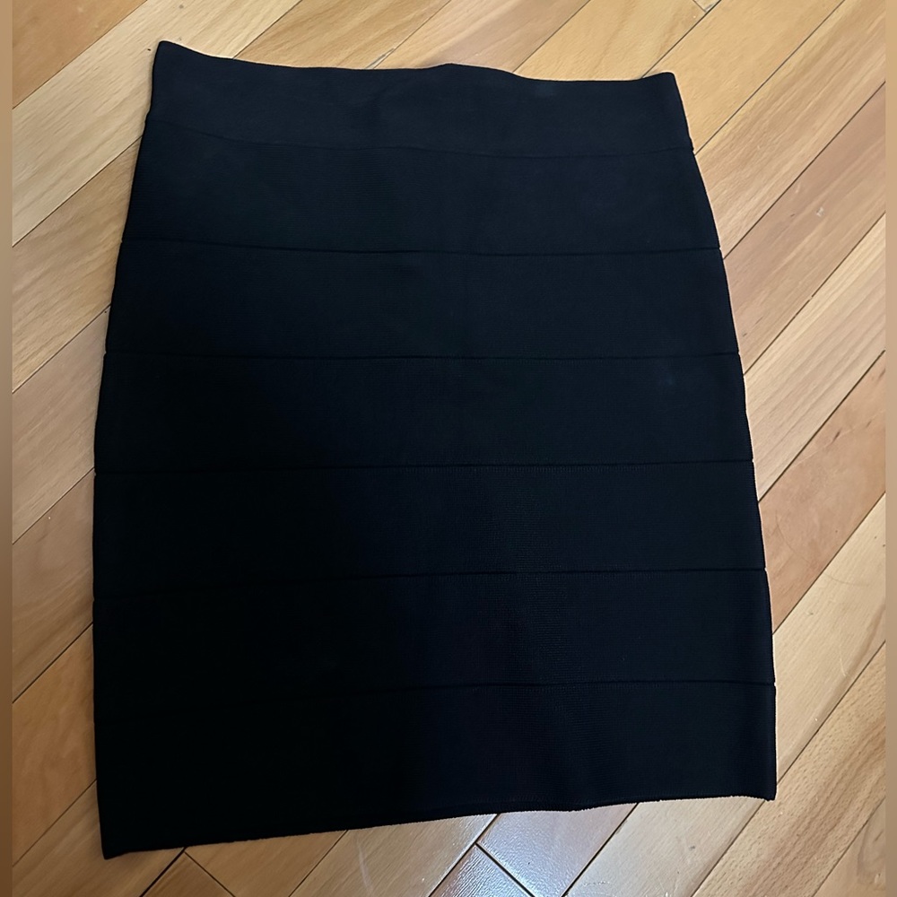 Bebe mini skirt
